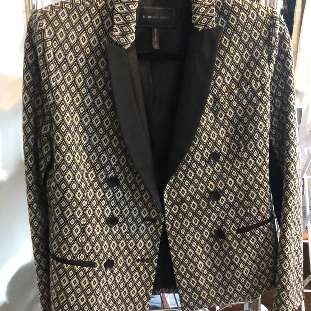 Excellent condition blazer - Picture 2 of 7